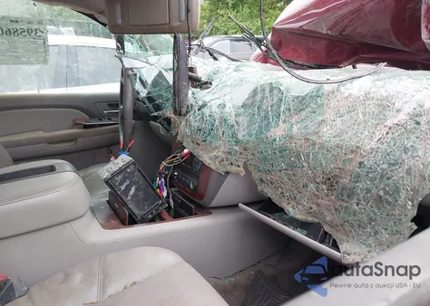 2009 Chevrolet Tahoe Ltz из США, поврежденный, VIN 1GNFK33039J120407